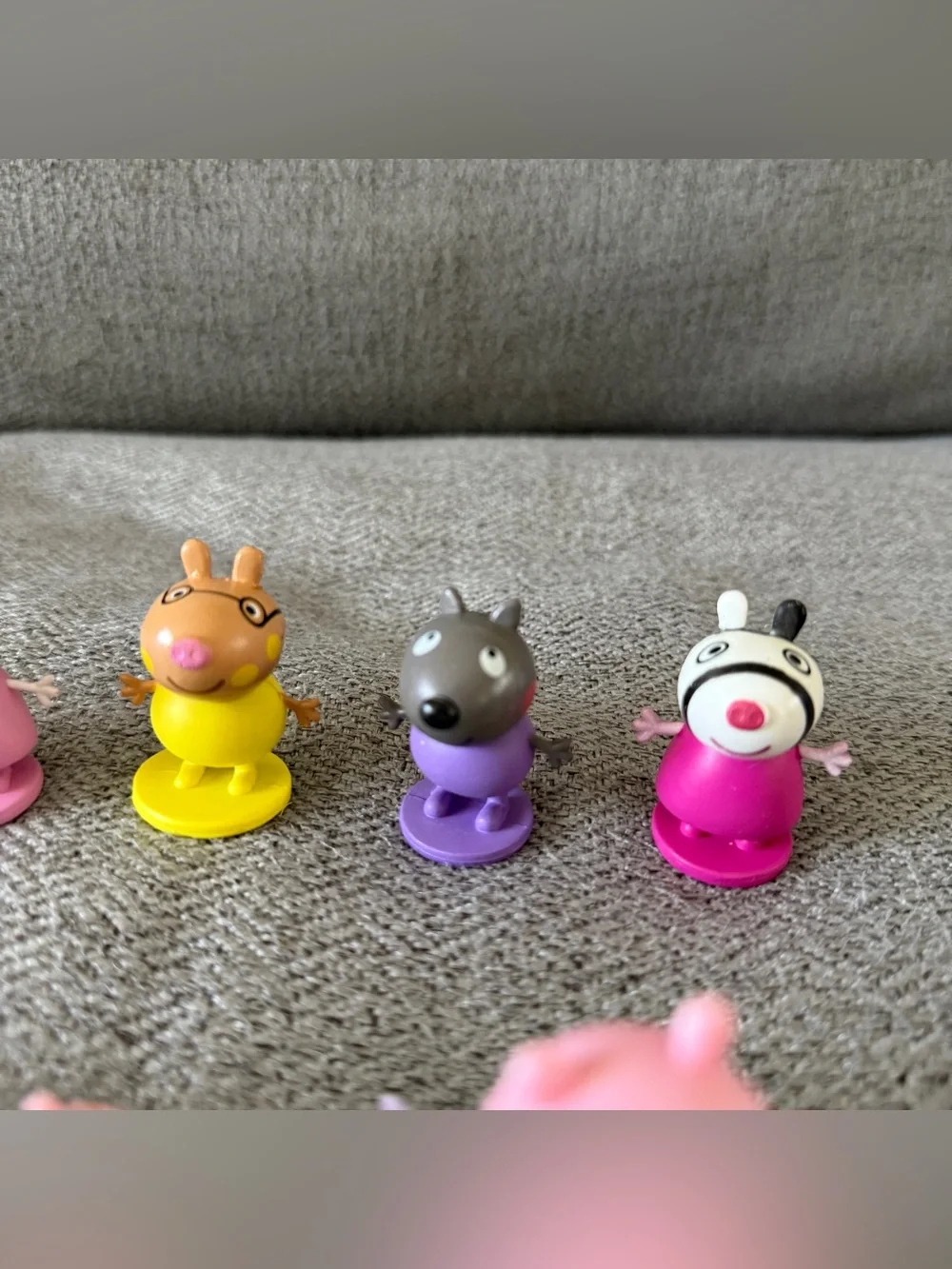 Lot of 10 Peppa Pig Family & Friends Action Figures Toys Cake Toppers